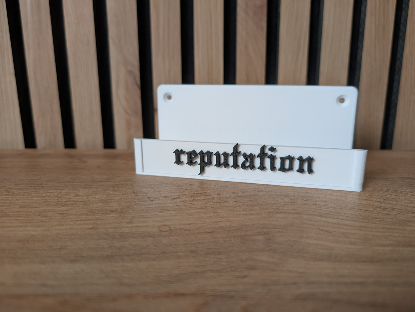 Reputation Display-Schild in Schwarz-Weiß